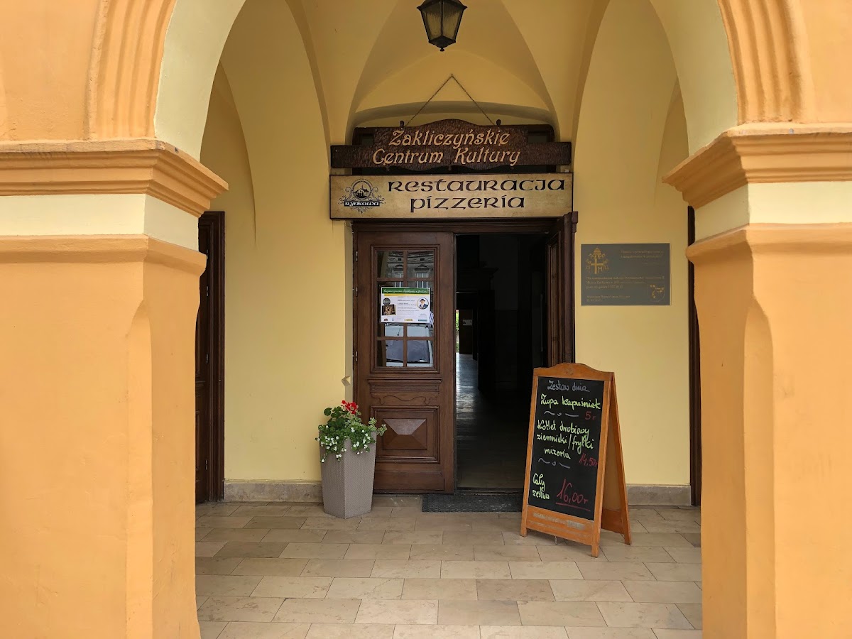 Restauracja I Pizzeria Rynkowa W Zakliczynie
